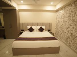 RR Hotel & Banquet, hotel v destinaci Rāmpur Hāt