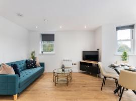 Modern 2-Bedroom Apartment, Leatherhead, Sleeps 4, hotel v destinaci Leatherhead