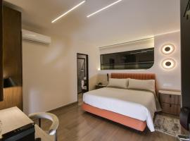 Expo Satelite 2750 Hotel & Suites, hotel in Guadalajara