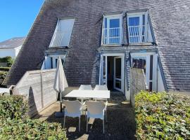 Duplex proche de la mer avec piscine, ξενοδοχείο σε Guidel