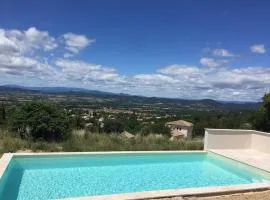 Villa à Barjac piscine chauffée et vue panoramique