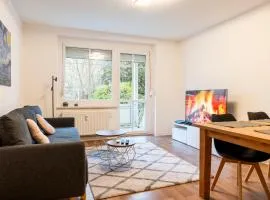 Cityapartment mit großem Balkon am Stadtpark- DisneyPlus und 300mbs Internet
