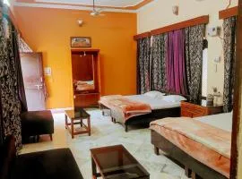Shantiniketan 4BHK Comfortable Family Stay in Ayodhya