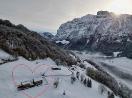 Panoramahof Bergglück, hotel em Mellau