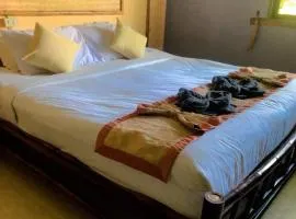 khum dara lanta resort