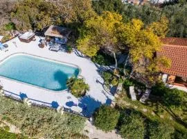 Sicilian pool chalet