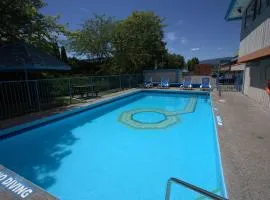 Recreation Inn and Suites Kelowna
