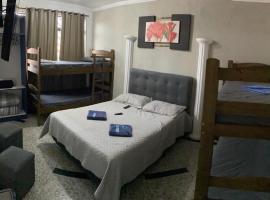 Hostel Anprado #, отель в городе Гуарульюс