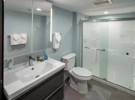 3419B - Double Queen Standard Powderhorn Lodge suite