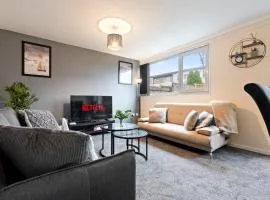 8Guests-3BR-Parking-FamilyFriendly-NearAirport