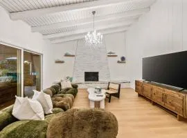 # Marbella Lane - Ocean Breeze Retreat with Golf View