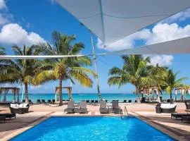 Lovely apartment by the Caribbean