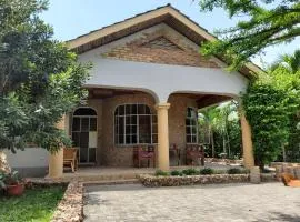 Namangi Cottage
