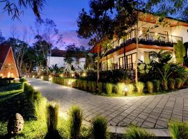 Begūr에 위치한 스파 호텔 Sandesh Water Edge Kabini