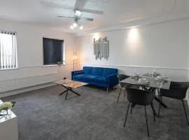 2-bedroom- Stoke-on-Trent-Sleeps 5-PetsOk