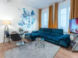 LiT LiVING - Luxus - Box SprIng - WH Old Town - Parking
