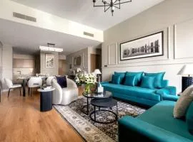 Luxurious 4BR Apartment with Full Burj Khalifa And Fountain Views, Downtown Dubai