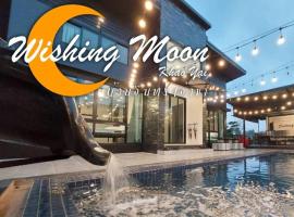 Wishing Moon Khaoyai Home Chanchaokha Resort, hotel in Pong Talong