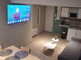 Appartement 5 - Hyper centre - 1 à 4 personnes, hotel en Douai