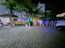 Taverna Lounge