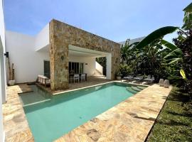 Villa in Kiwengwa con piscina，位于Gulioni的酒店