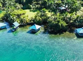 El Toucan Loco Floating Lodges