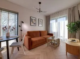 Beżowy Apartament Sun Seasons 24 w Świeradowie Zdroju z Parkingiem by Noclegi Renters