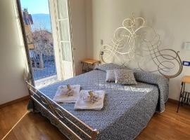 Balconi san Giorgio, hotel v destinaci Varenna