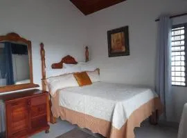 Studio Apt, Lolas on the Beach