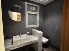 Exquisite Apartment in VGK Luxury Compound - New Cairo, hotel din New cairo
