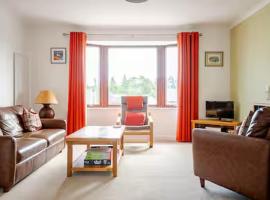 Number 5, Muirfield Court