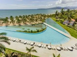 Maritima Beachfront Condos with Gym, 2 Pools, Rooftop and Bar