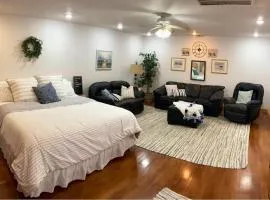 The Varnadoe Villa- Farm Stay