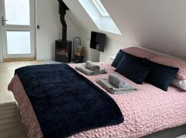 The Cartlodge - Studio Loft Apartment in Horringer, Bury St Edmunds, chalet de monta&ntilde;a en Westley