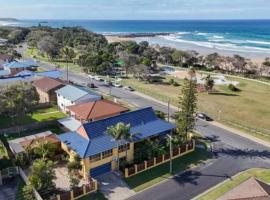 The Beach House, hotel di Sandy Beach