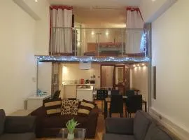 City Centre Most Central Location - New York Style 2 Double Bedrooms Apartment with 6 Beds - most Central Location in the heart of the Nightlife - Two Bathrooms and Kitchen - Parking for Cars and High Top Vans from Five Pounds a Day
