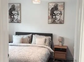 3 Bedroom Brand New Whiteley Home with Hot Tub
