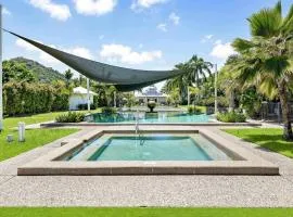 Trinity Beach Bliss - Experience Resort Living