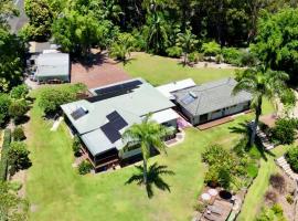 Forest Hill Retreat-Private 10 acre Upscale Property with lots of extras, hotel in Cudgen