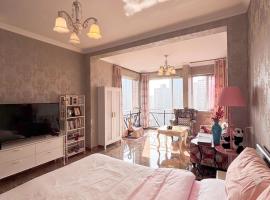 Xiao Yu Residential Apartment Near Jiefangbei and Hongya Cave, hotel v destinaci Čchung-čching