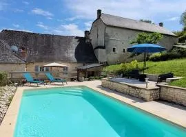 Coeur de village, maison pour 8 avec piscine