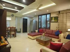 Elegant 3BR Apt in Mohali By Especial Rentals