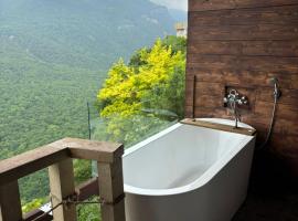 Lastiver Resort, hotel di Yenokavan