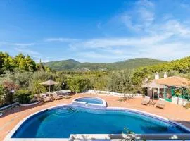 Nature Grand Estate - Spacious Villa with Pool