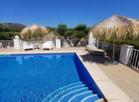 Casa Olyves, hotel v destinaci Onil