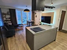 Nowy apartament z parkingiem, 10 minut do Centrum Krakowa, Wysoki standard