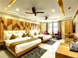 The Leena Interntional-New Delhi