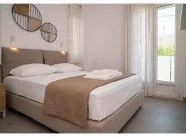 Naiada - Beachfront Luxury Villa