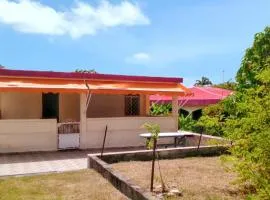 Maison charmante à Sainte-Anne avec climatisation - 70 m²