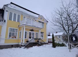 Hotell &Ouml;rnen, hiihtokeskus kohteessa Torsby